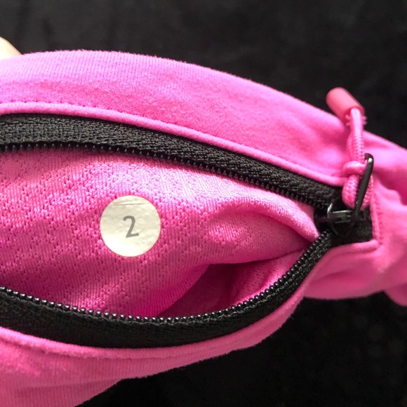 Lululemon short spandex bicycle shorts - Picture 4 of 4